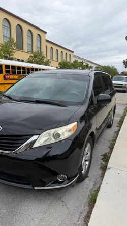 Toyota Sienna 2014