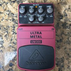 Behringer UM300