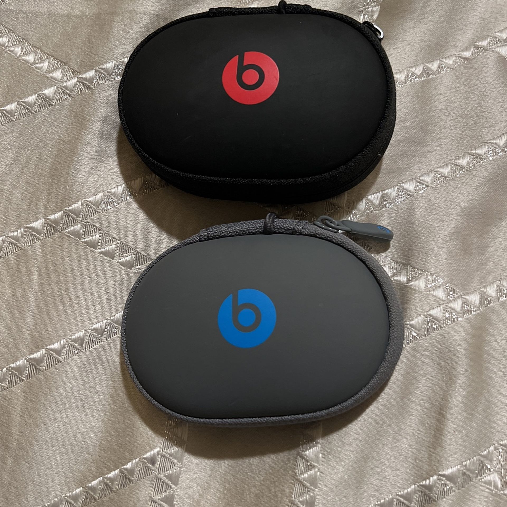 Power Beats With Case One Blue And One Red Set 