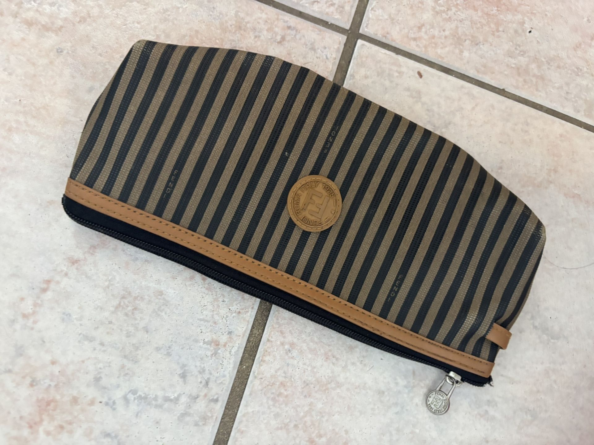 Fendi Perfume COSMETIC CASE storage purse clutch handbag mini bag y2k vintage