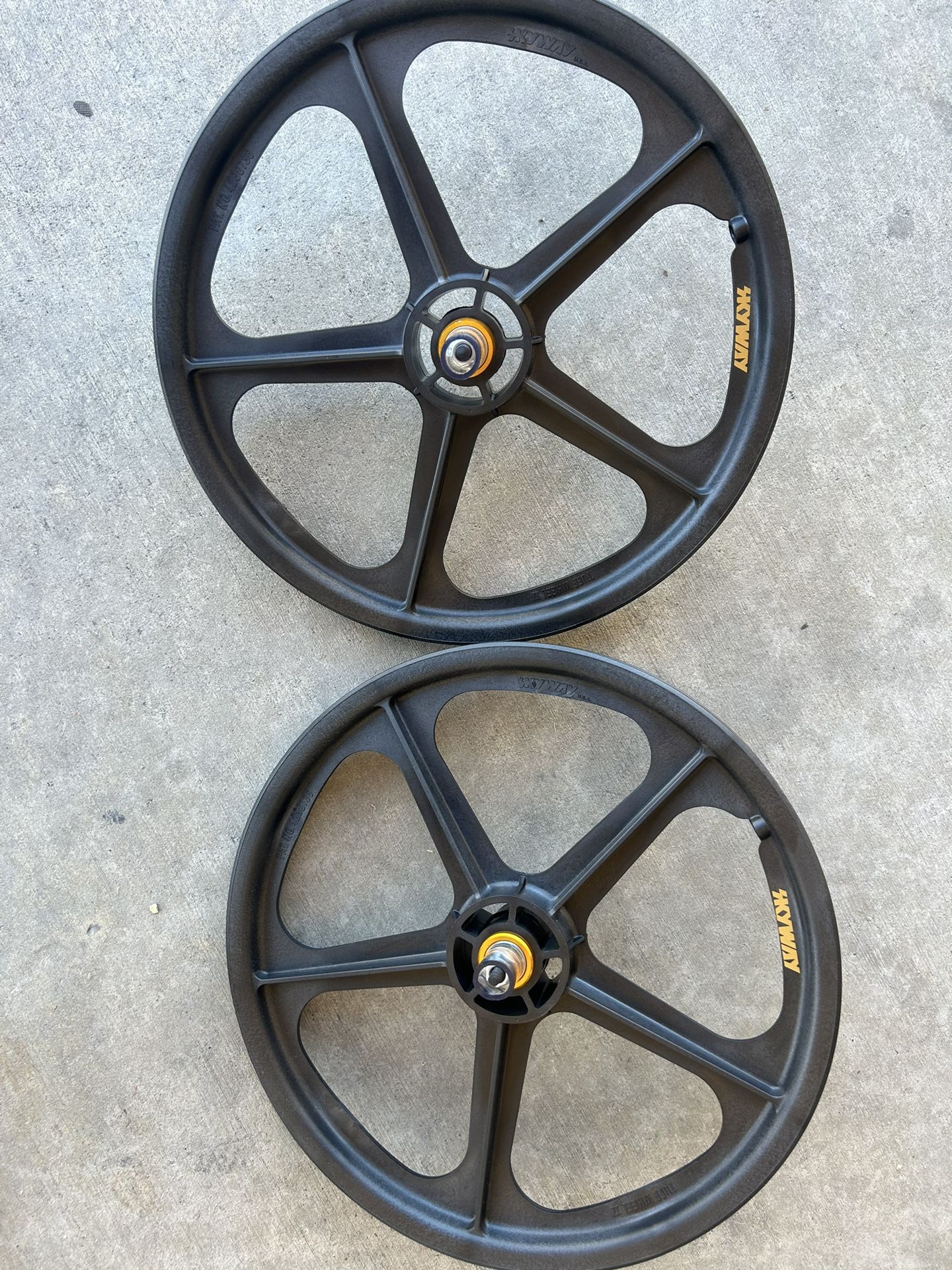 Skyway BMX 20" Graphite Carbon Fiber Tuff Wheels retro wheelset Brand New In Box Skyway Special Edition Mags!!!