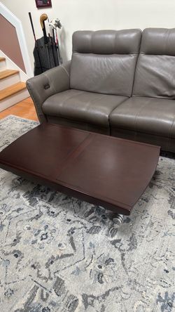 Magazine table