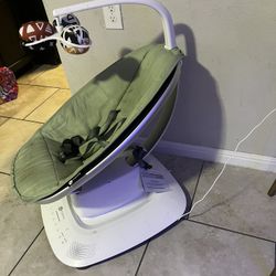 4 Mom Mamaroo 