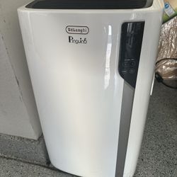 DeLonghi Portable AC unit