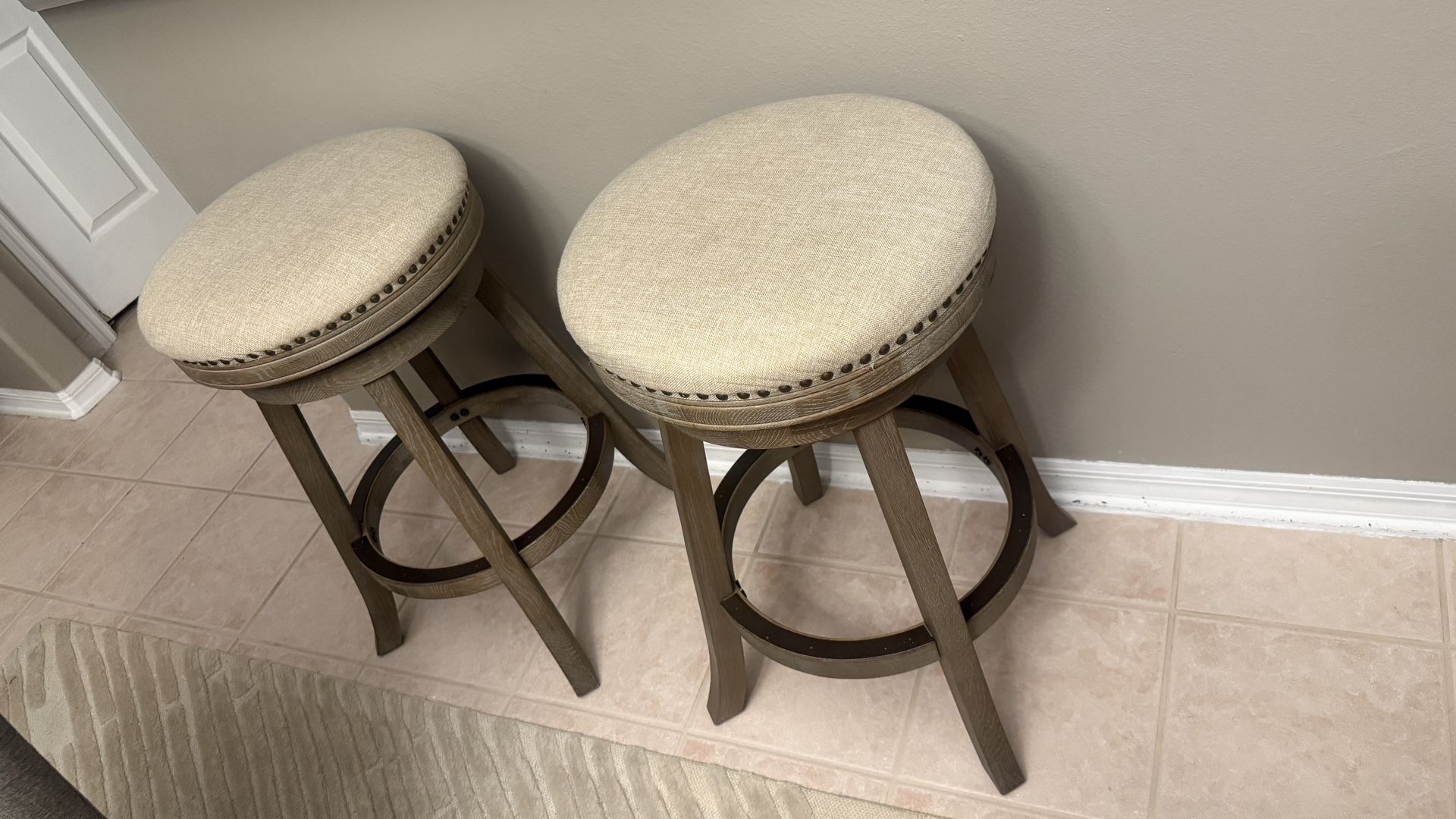 30” Elegant Barstools