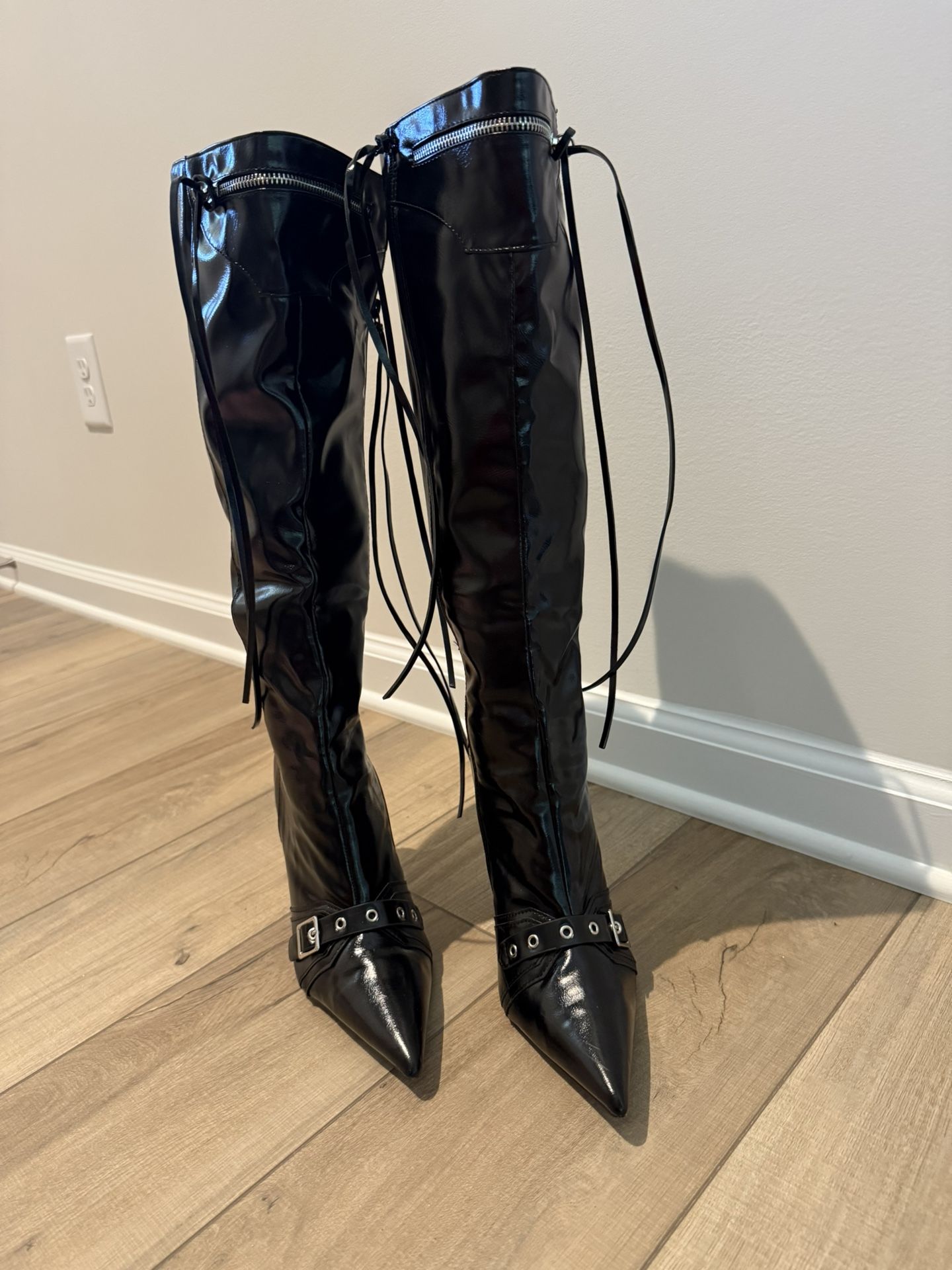 Women’s Black Boots Size 9