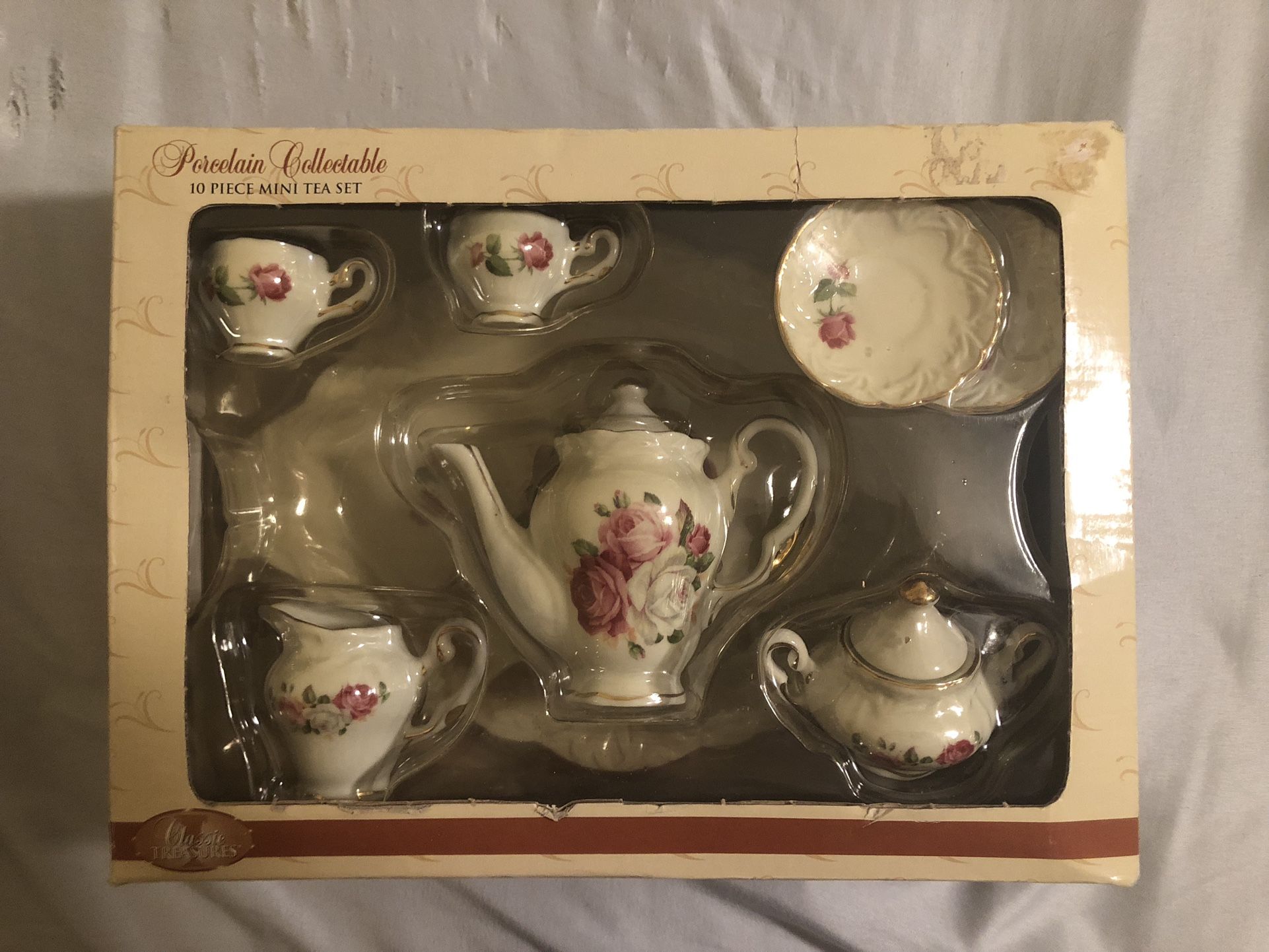 Vintage Porcelain Collectible 10 Pieces Tea Or Coffee Set