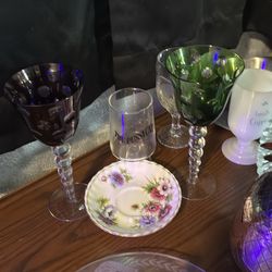 Emerald Green Bubble Stem Wine Goblets – Vintage Style Statement Glassware