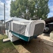 Coleman Pop Up Trailer  ( Yr. 2000 )