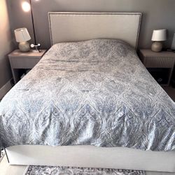 Queen Beige Bedroom Set (boxspring Included)