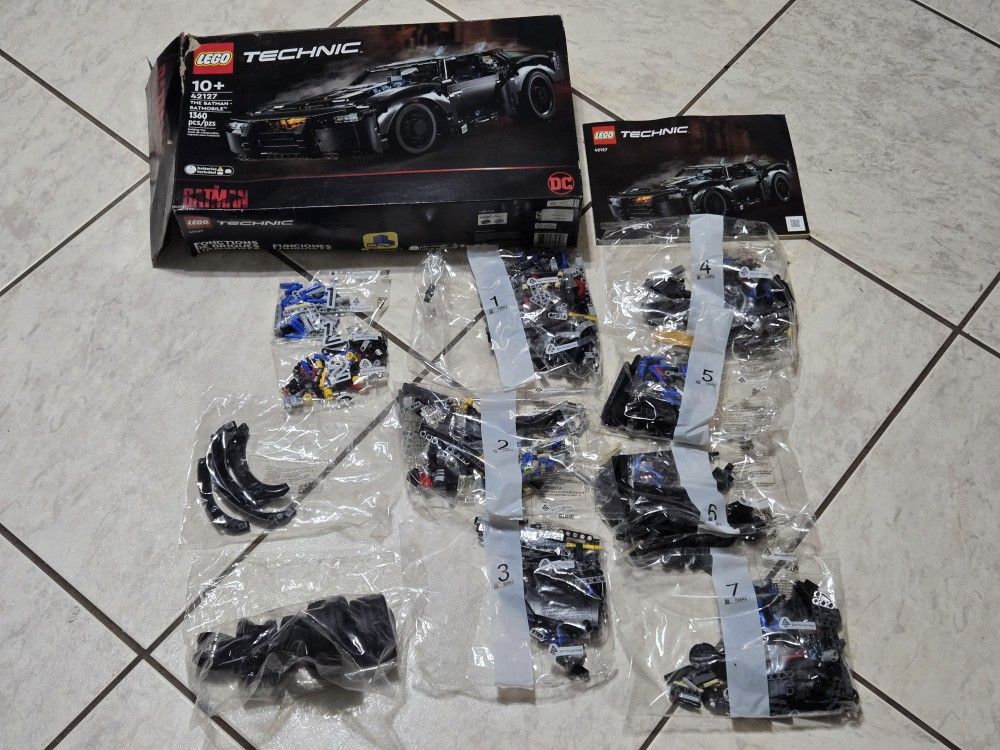 NEW SEALED BAGS LEGO Batman Batmobile 42127 With Damaged Box And Manual