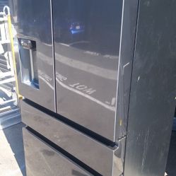 SAMSUNG., 4DOOR REFRIGERATOR (COUNYER DEPTH)