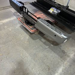 2024 Ford truck rear bumper w/ ends