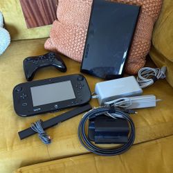Wii U console + accessories