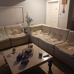 6 Piece Leather Sectional ( NOT FREE)