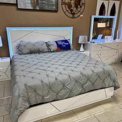 Queen/King size bed / ask for price