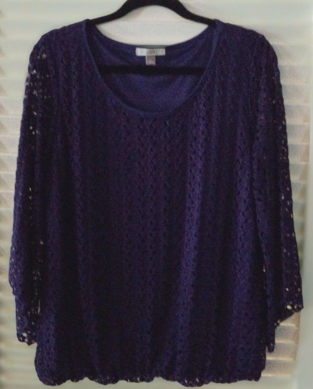 roz & ALI Women's  Lace Purple Blouse 3/4 Sleeve Size L Waist Elastic. 