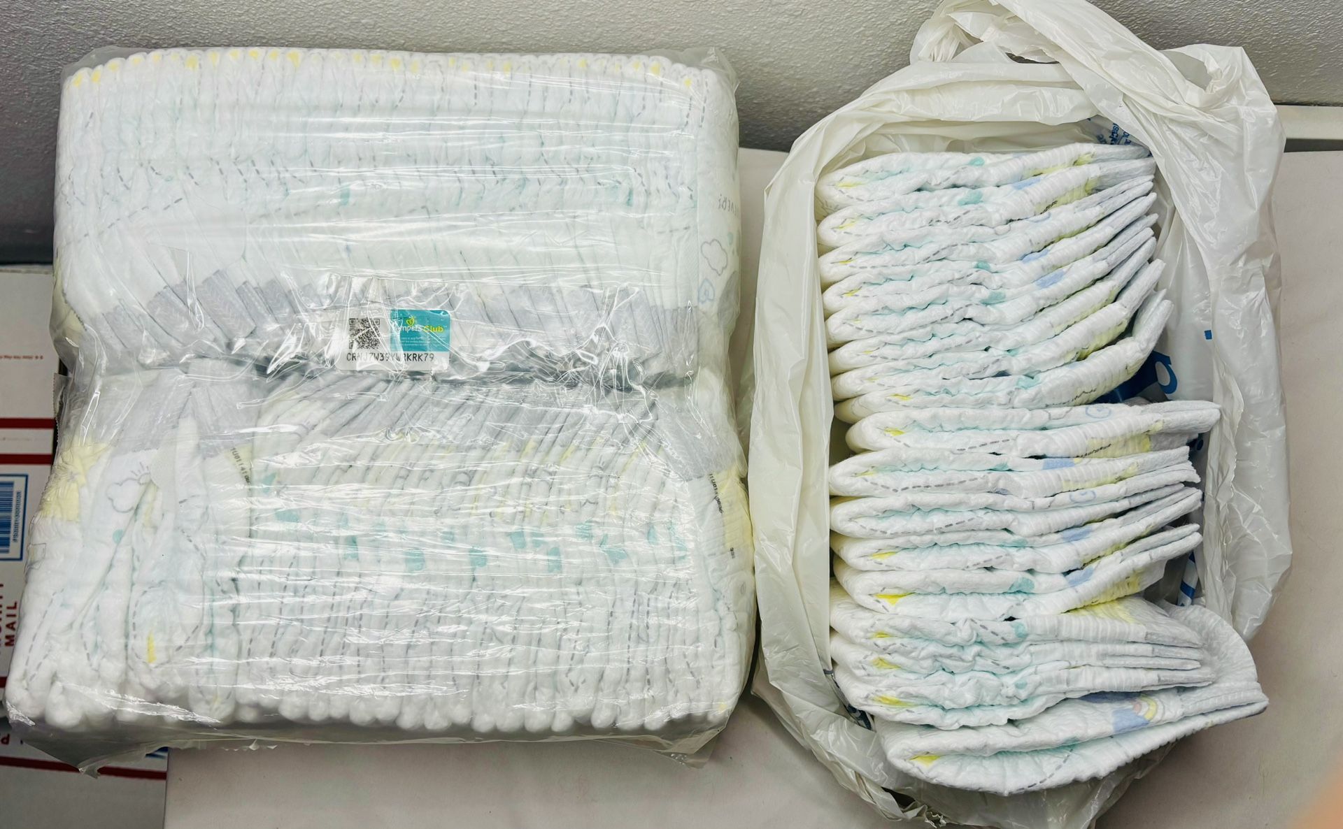 Newborn Pampers Swaddlers