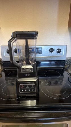 Ninja Blender with Large Pitcher