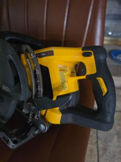 DeWalt FlexVolt 60V Brushless Circular saw
