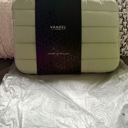 Puffer Laptop Case 