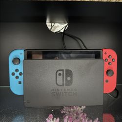 Nintendo Switch 