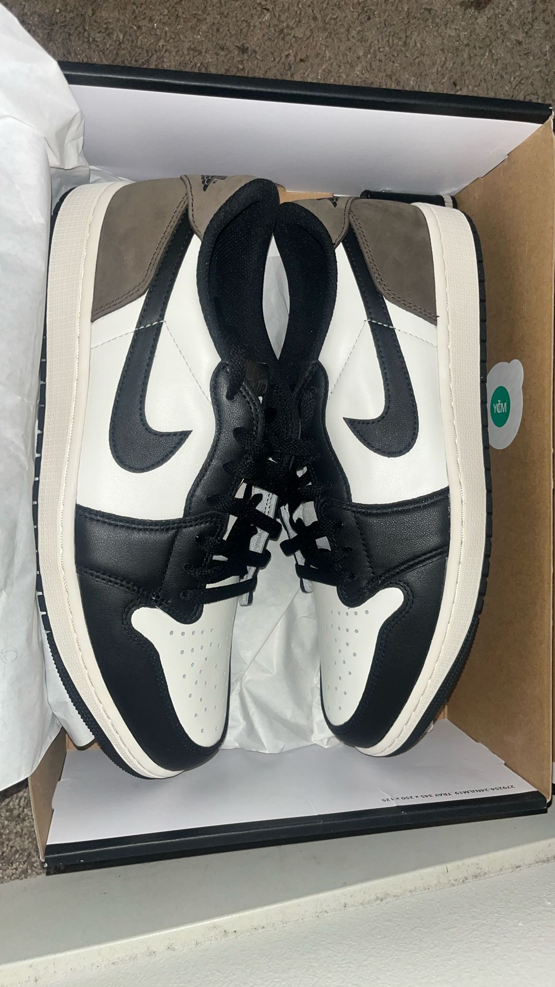 Jordan’s NIKE 1 LOW Size 13