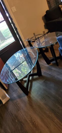 In tables and coffee table for 70