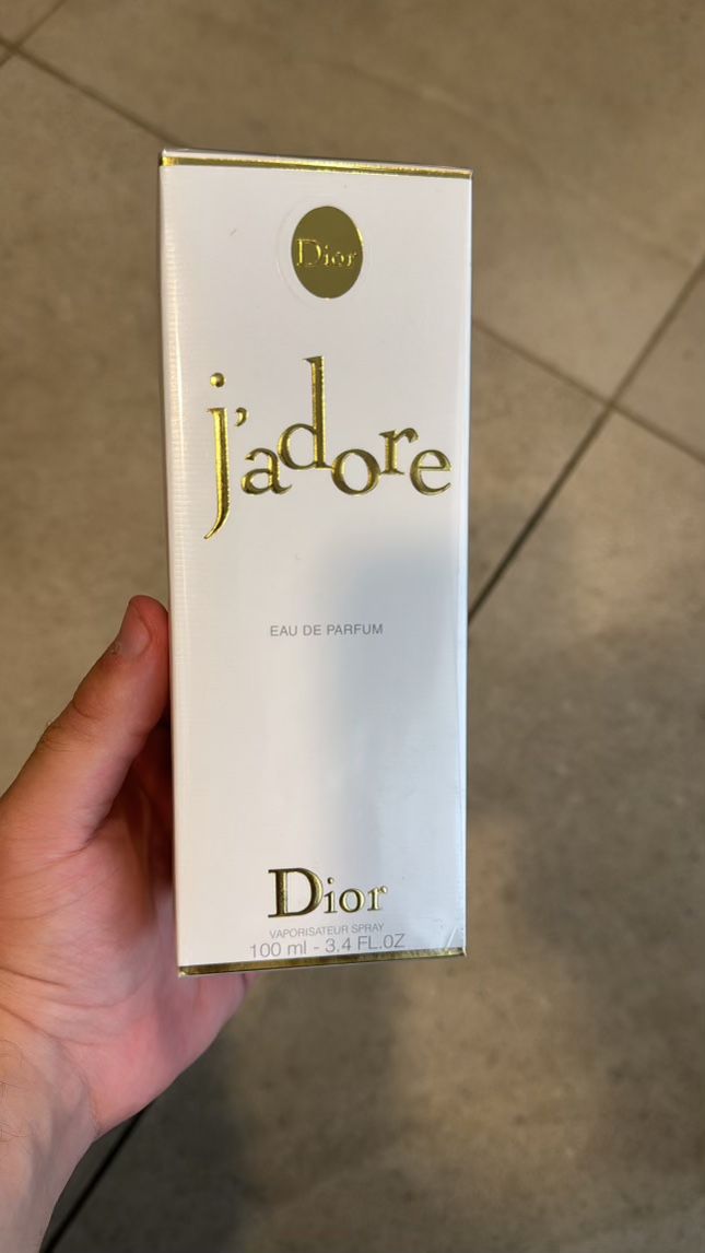 DIOR PERFUME