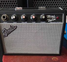 Rare Fender Mini-Twin Amplifier MT-10