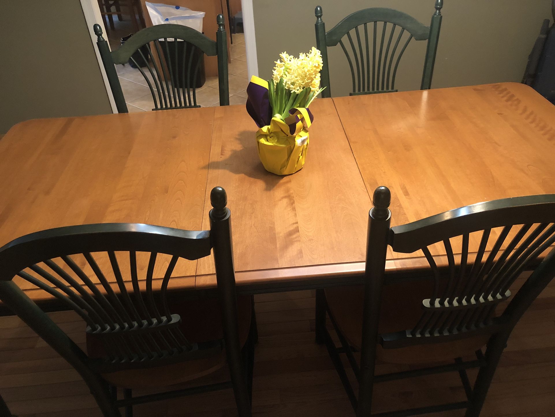Solid Wood Kitchen Dining Table With 4 Chairs 