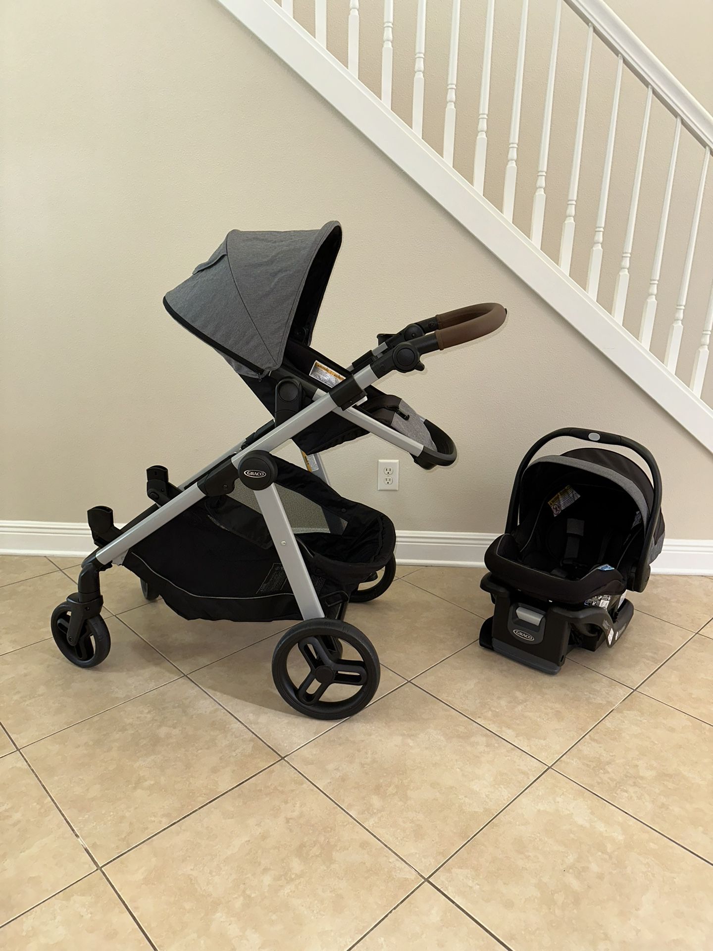 Make An Offer$Graco Modes Nest2Grow Travel System