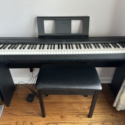 Yamaha Electric Keyboard