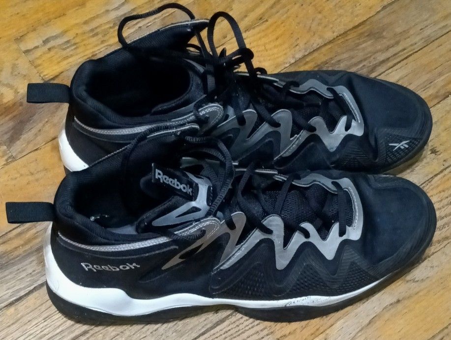 Reebok Sneakers