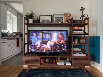 TV Stand & Entertainment Center