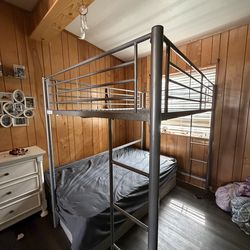 Full size loft bed like new