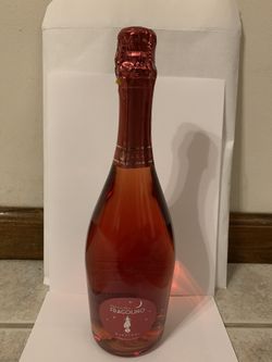 Splendia Fragolino strawberry wine from Italy