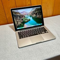 Apple MacBook Pro 13” Retina i5/8GB/256GB SSD $180
