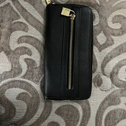 Anne Klein Leather Wallet With Gold Hardware