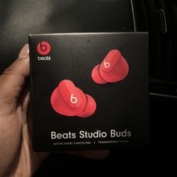 Beats Studio Buds 