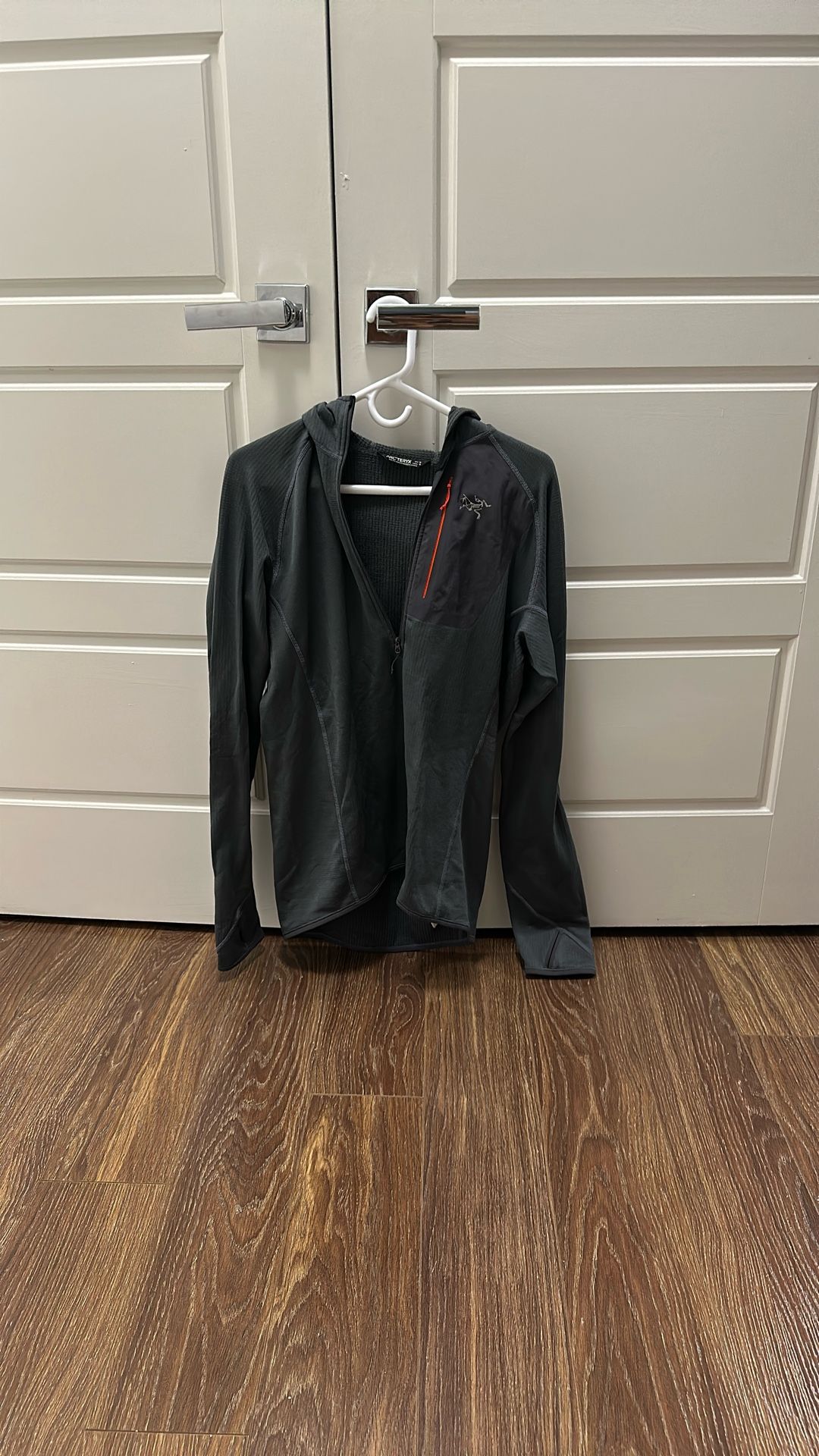 Arcteryx - Delta 1/2 Zip Hoody Men’s Medium