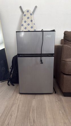 Mini Fridge for Sale