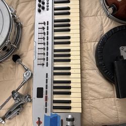 Oxygen Midi Keyboard 