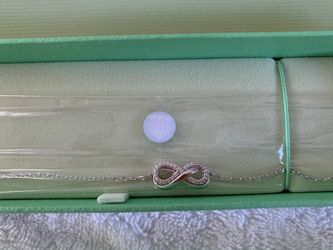 Swarovski Infinity Bracelet - NEW
