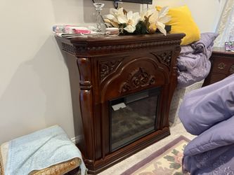 Wood Electric fireplace and Heater  – Like New, Heats Well