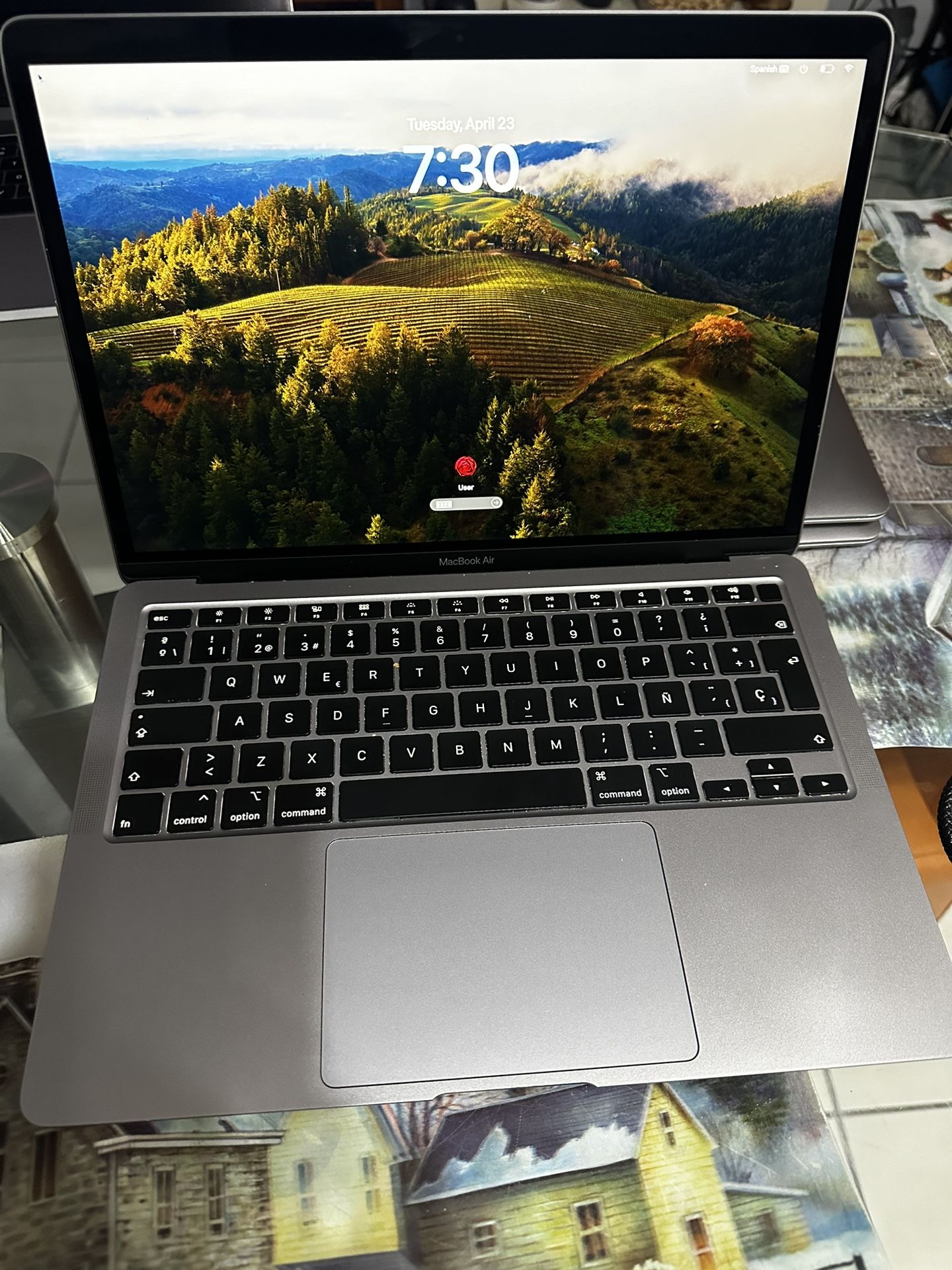 MacBook Air 2020 Core i5 8gb Ram 512 Gb m.2 Like New 