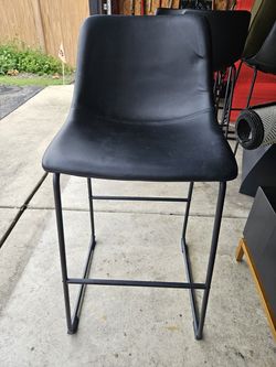Bar stool