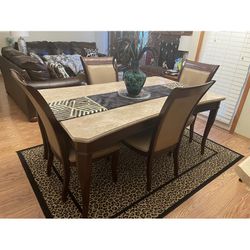 Marble Dinning Table With Four Chairs