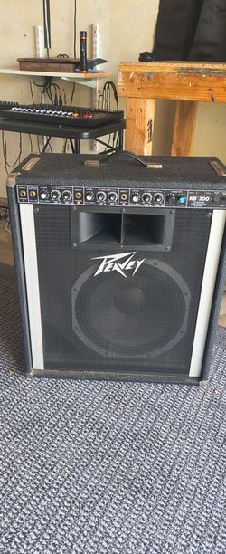 Peavey KB 300 Keyboard & Electric Drums Amplifier