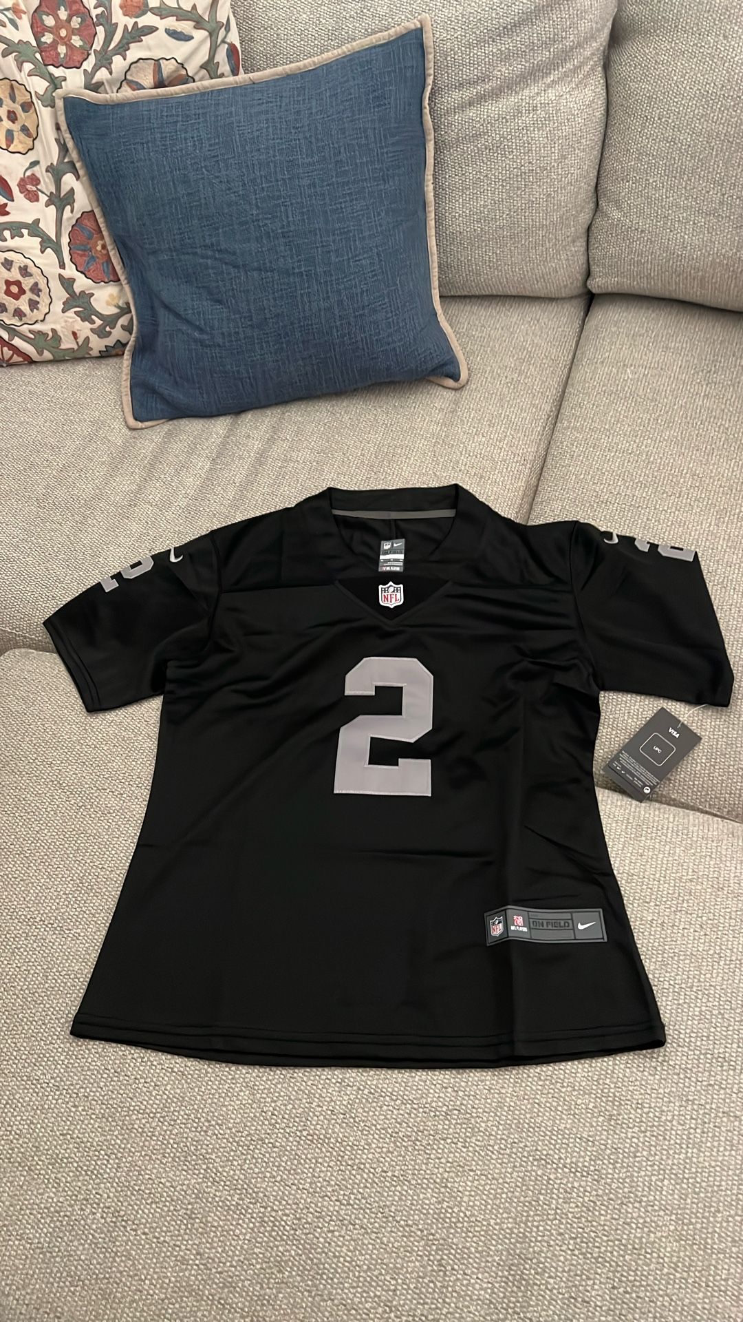 XL Raiders Ashton Jeanty Jersey.